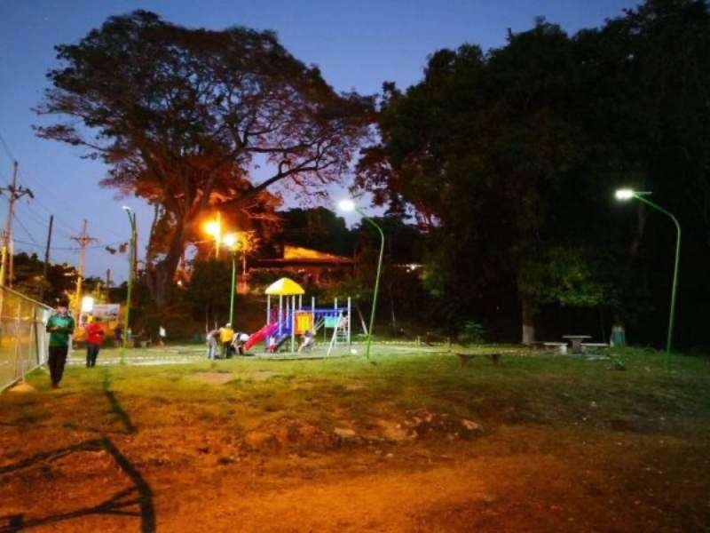 solar lights with public park case in Costa Rica